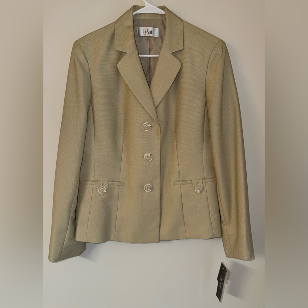 Le Suit women’s blazer/suit jacket - size 12 - NWT - French Riviera Beach Sand